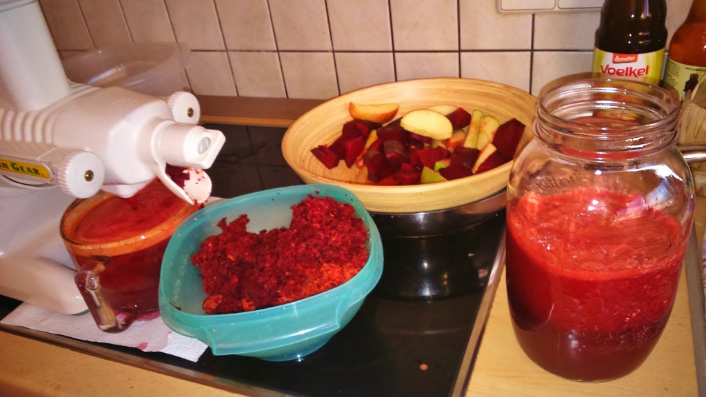 beetroot juice with apples and pears