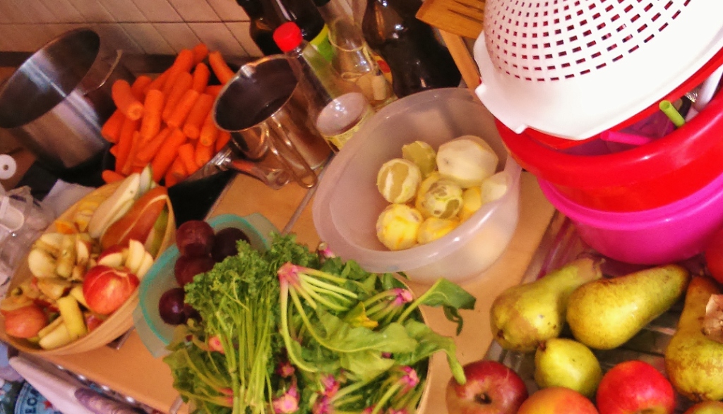 real juicing action: all ready to make several juices at once